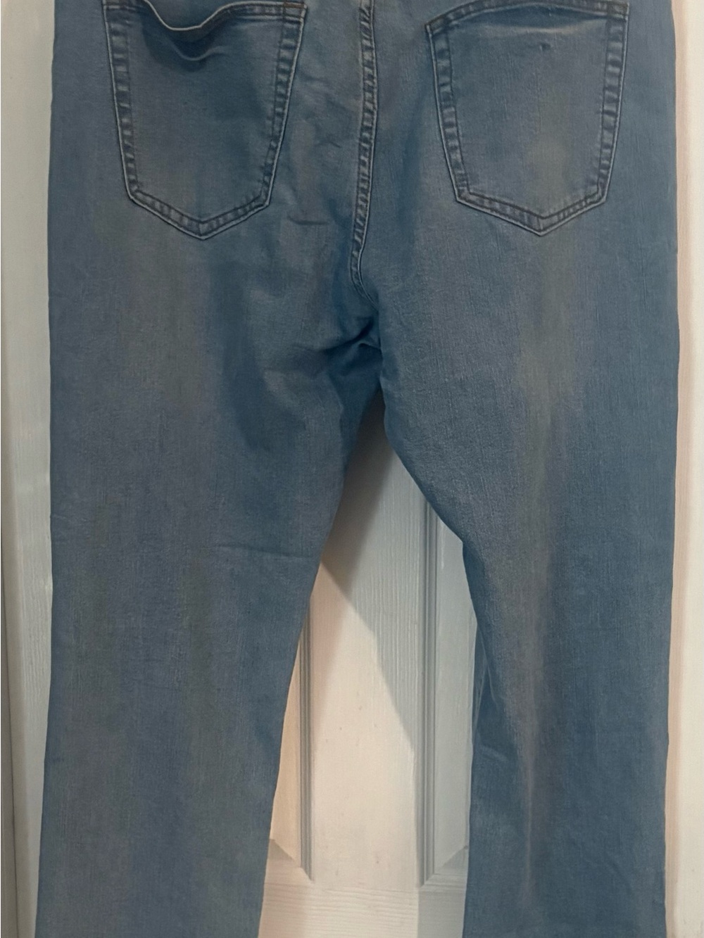 Men's Straight Fit Denim Jeans in Faded Blue